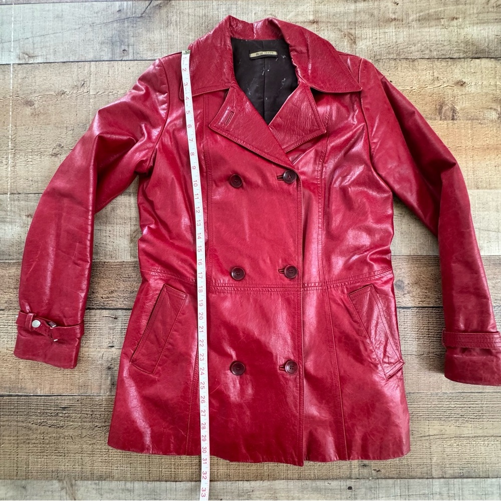 Double-Breasted Red Leather Trench Jacket MEDIUM - Picture 8 of 11
